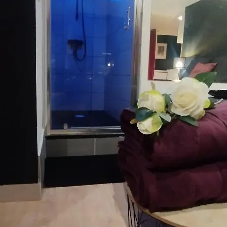 La Obscure Loveroom Jacuzzi Privatif Appartamento